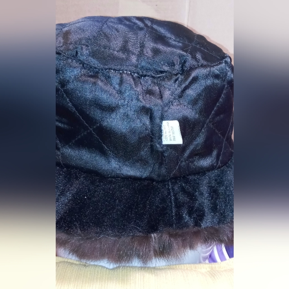 Fur (Rabbit) Bucket Style Hat - Picture 3 of 7